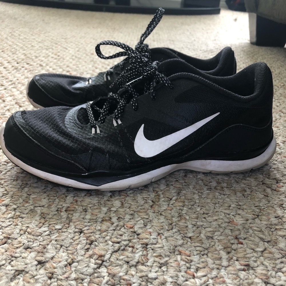 Women’s Nike shoes